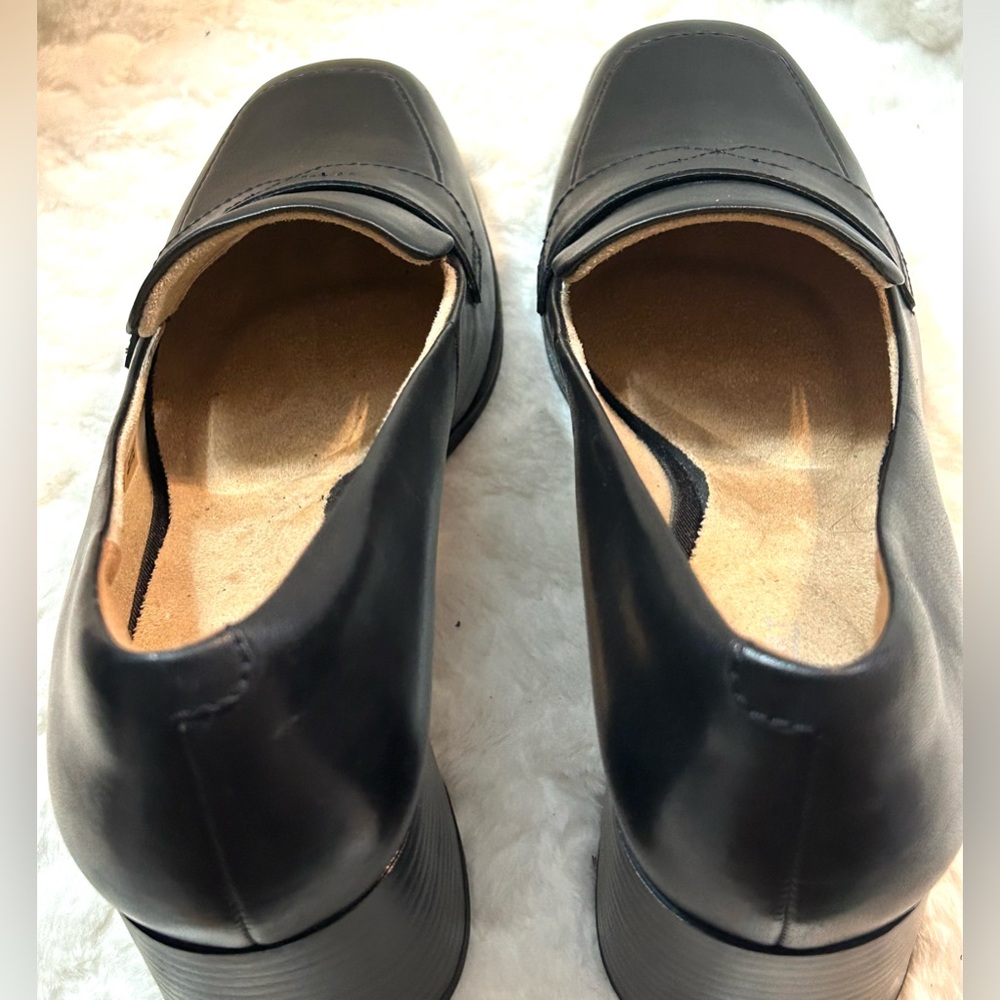 Rockport Black Leather Chunky Block Heel Penny Loafer women’s size 8 - Picture 9 of 13